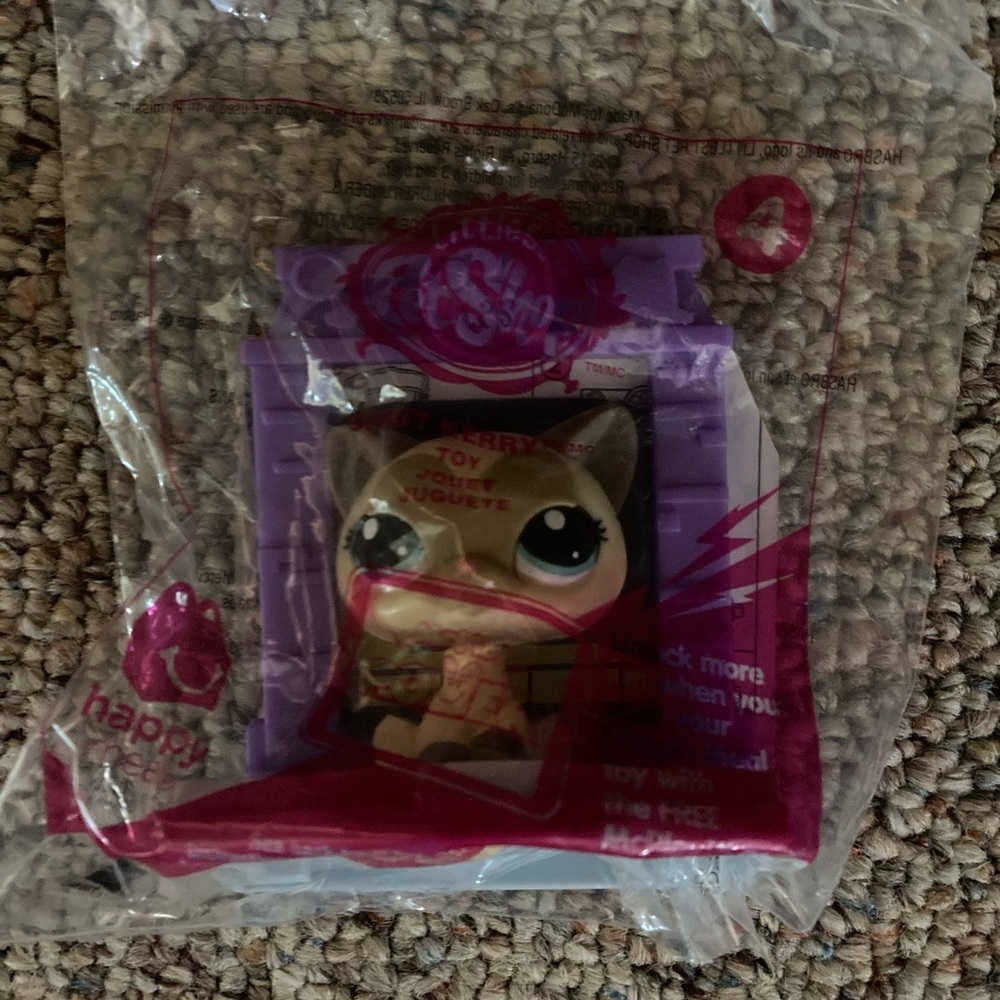McDonald's Happy Meal 2015 Littlest Pet Shop #4 New